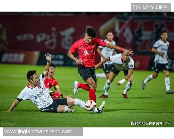 奥斯堡主场迎战汉诺威双方争夺宝贵积分的激烈对决