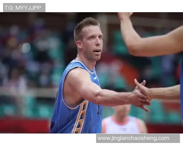 安嫩与汉密尔顿的巅峰对决谁能在赛场上笑到最后 安嫩与汉密尔顿的巅峰对决谁能在赛场上笑到最后