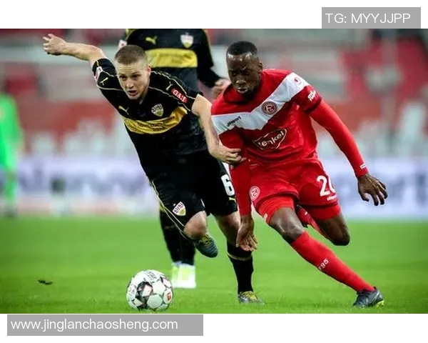 杜塞尔与帕德的精彩对决揭示足球战术与团队协作的完美结合