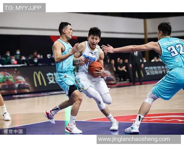 范子铭：从篮球新星到职业生涯的辉煌转折与成长之路