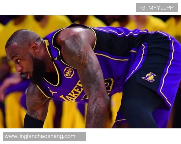 詹姆斯表现不佳，湖人遭遇连败，球迷呼吁他加强训练