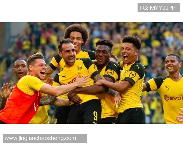 普马斯与艾特莱的精彩对决揭示了足球战术的魅力与团队合作的重要性